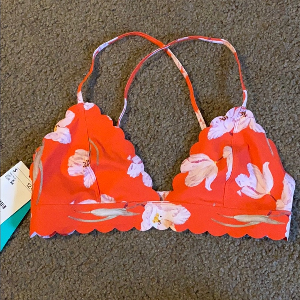 NWT Floral Swim Top